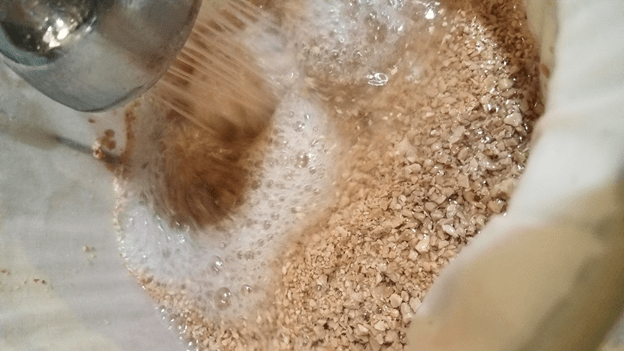 Run cold water over jelly bag until water runs clear.